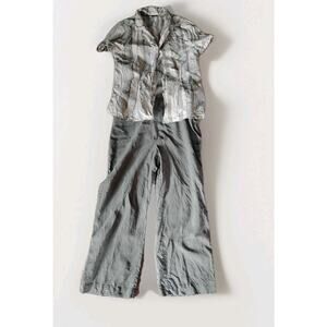 Vintage Tommy Bahama Women's Small Size 6 Button Down Shirt And Capris 100% Silk
